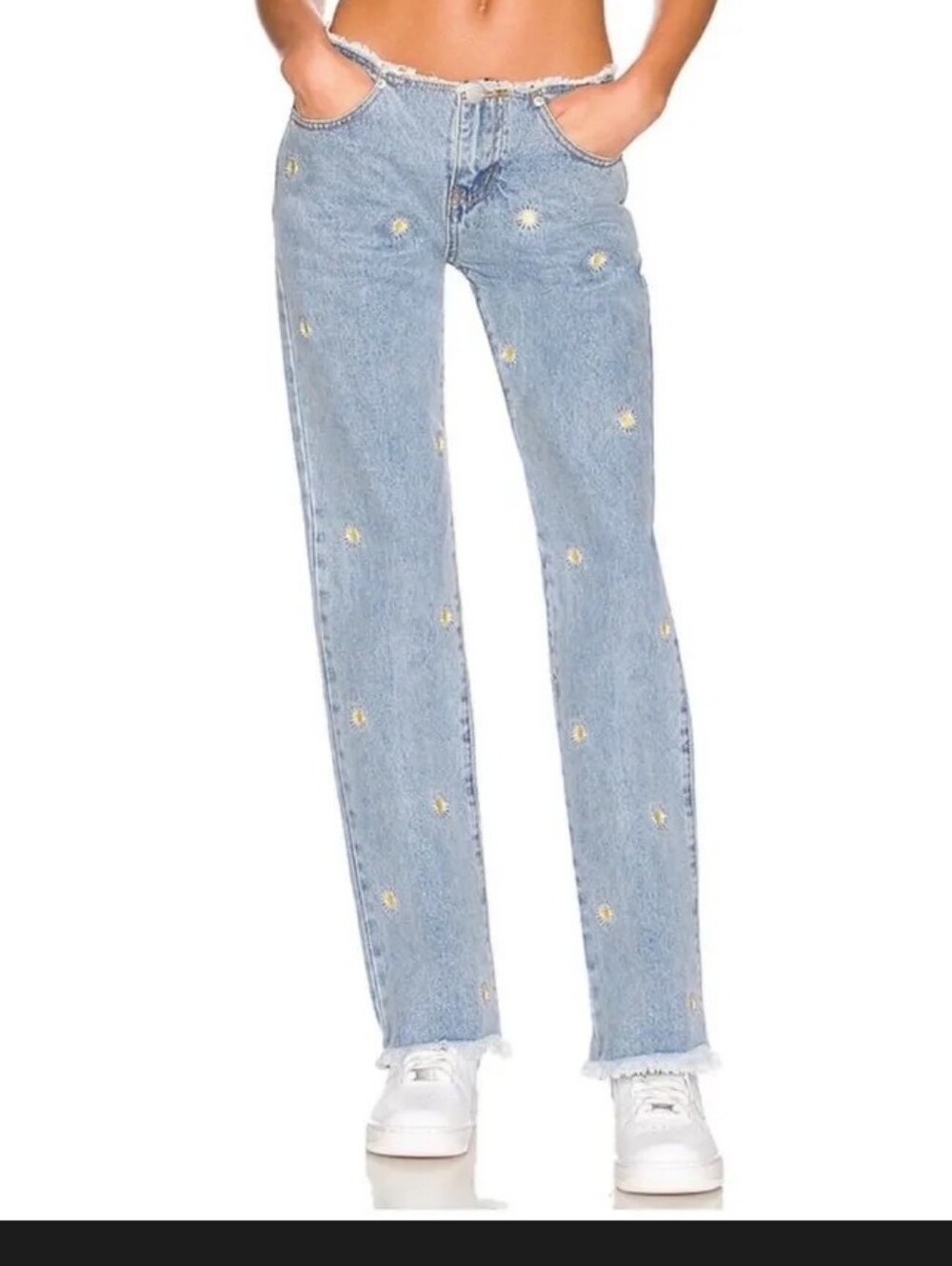 Angelina Daisy Distressed Jean in Light Blue Wash. Size: 26